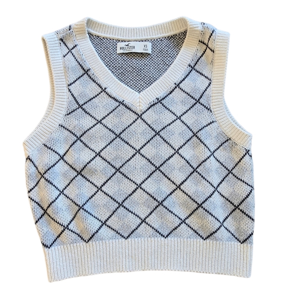 Hollister White and Blue Argyle Sweater Vest
